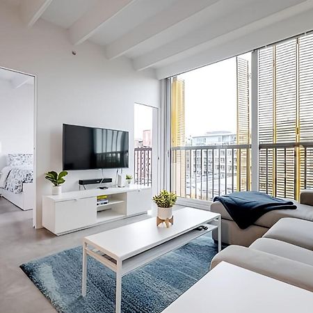 Modern, Bright & Central 1-Bed Downtown Apt Close To Rogers Arena Vancouver Exterior foto