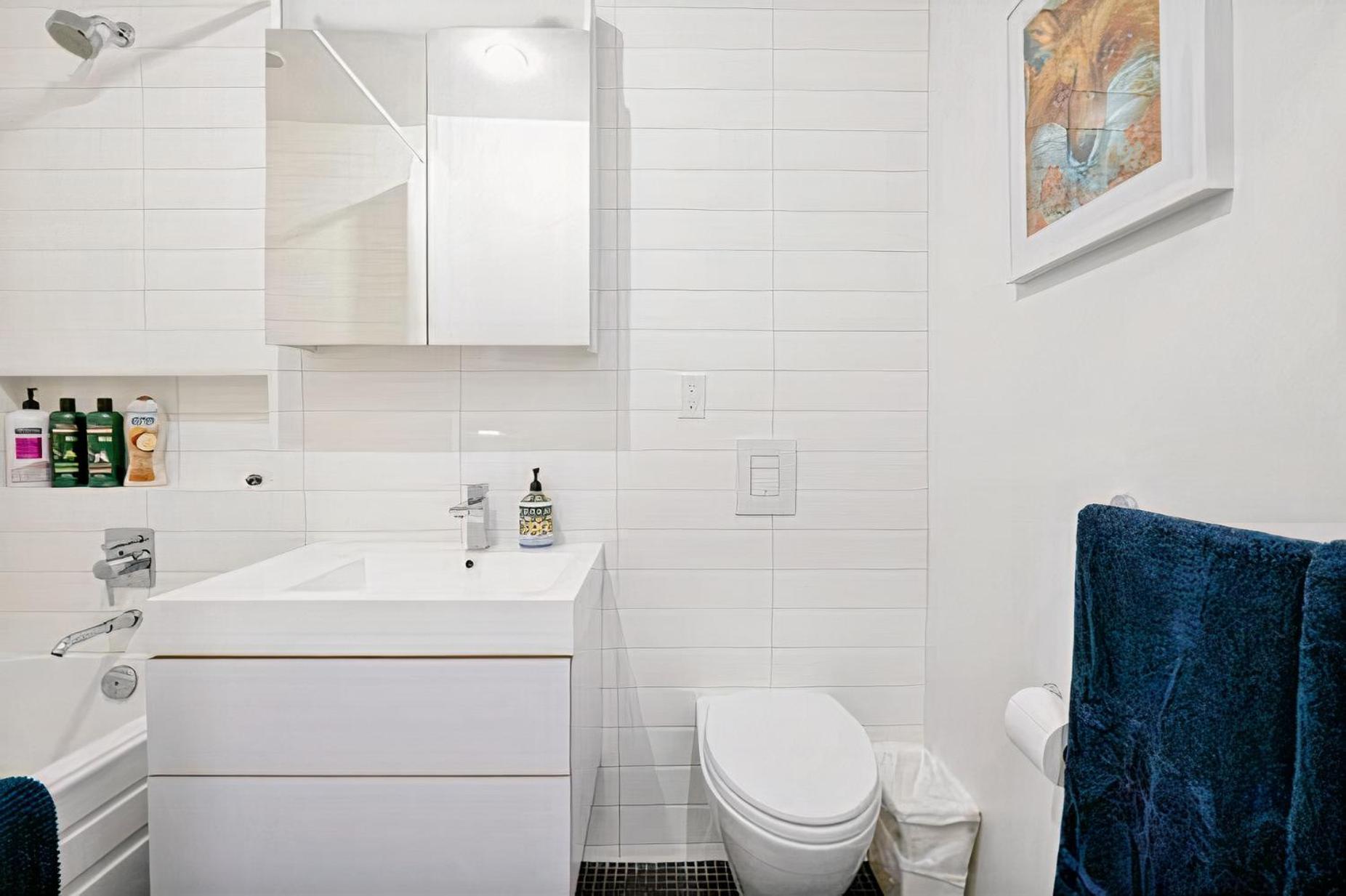 Modern, Bright & Central 1-Bed Downtown Apt Close To Rogers Arena Vancouver Exterior foto